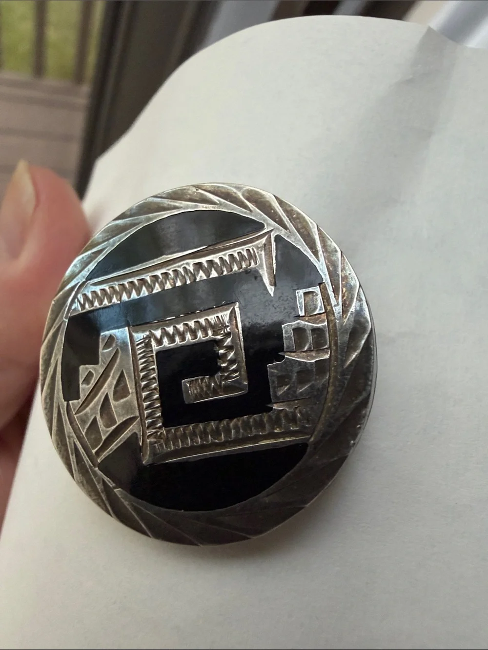 Vintage .925 Sterling Silver Mexico Black Inlay Round pin